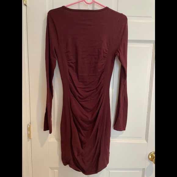 Express Ruched sweater dress in maroon color - Picture 4 of 4
